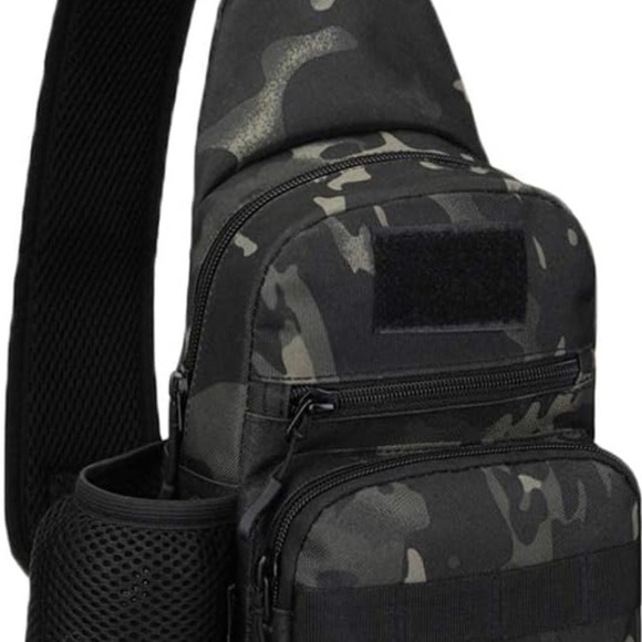 Tactical Camouflage Sling Bag - Picture 2 of 3